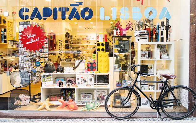 frontage_of_capitao_lisboa_shop-creative_store_lisbon