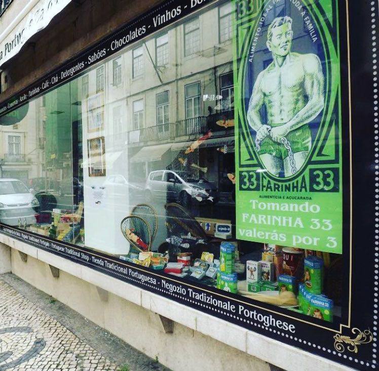 frontage_of_loja_portugueza-souvenir-gift-shop-lisbon