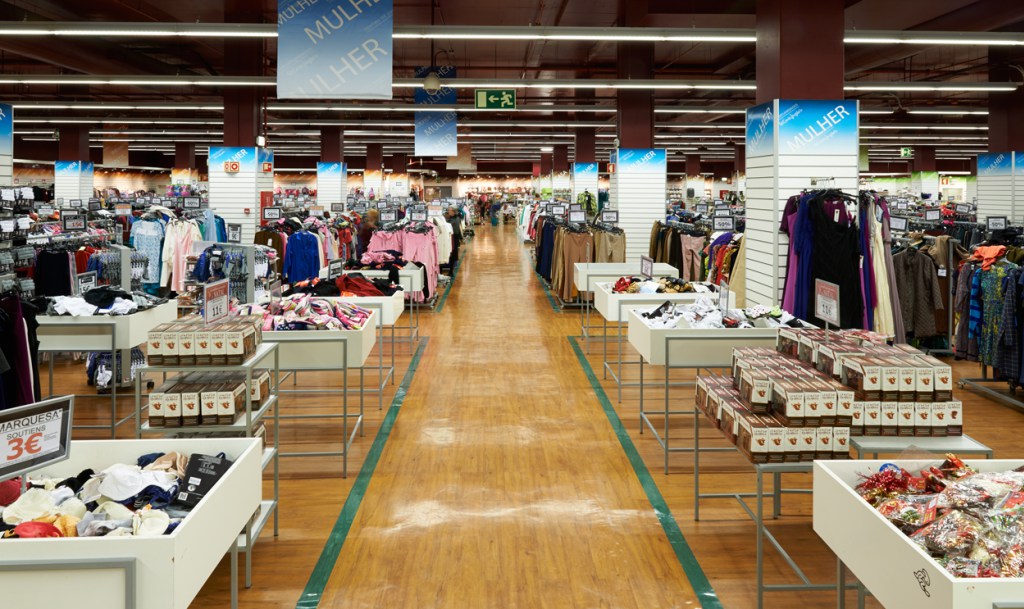 Centro de Oportunidades El Corte Ingles - Outlet Store near Lisbon